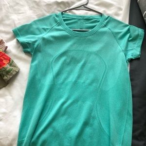 Lululemon swifty tech short sleeve